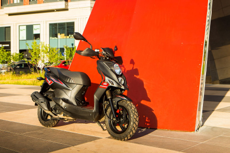 Скутер SYM (Сим) CROX 125 чёрный с ПТС - купить с доставкой, по выгодной цене в интернет-магазине Мототека